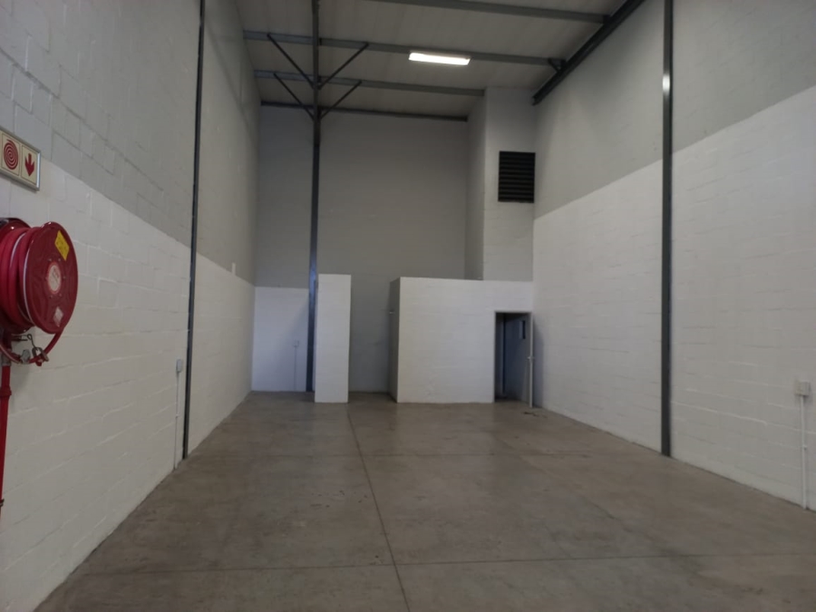 To Let commercial Property for Rent in Maitland Western Cape